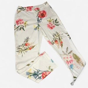 Luxxel White floral print pants Size Medium